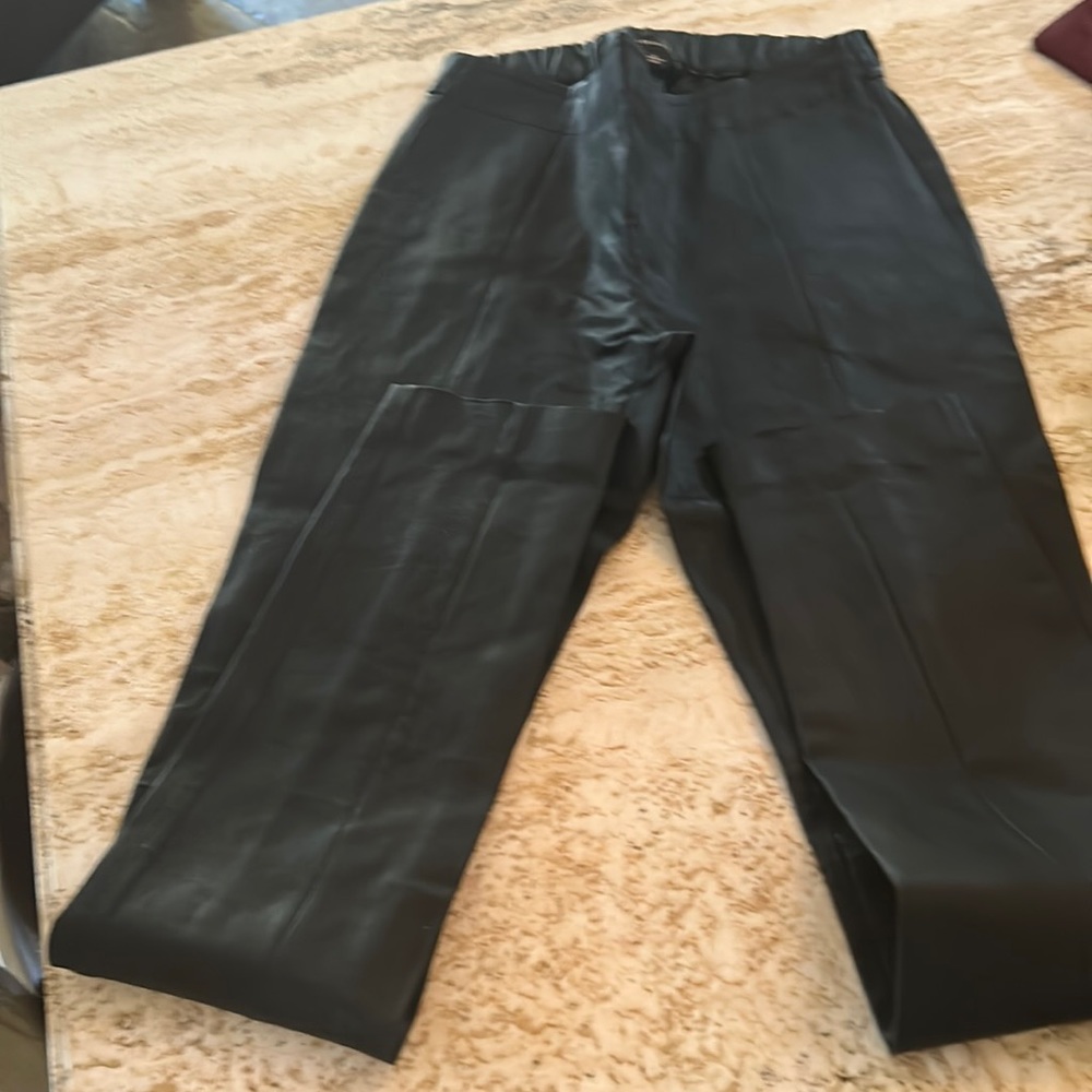 Bagatelle size 4 leather leggings